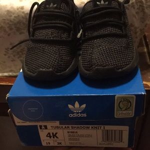 Adidas kids tubular shadow knit